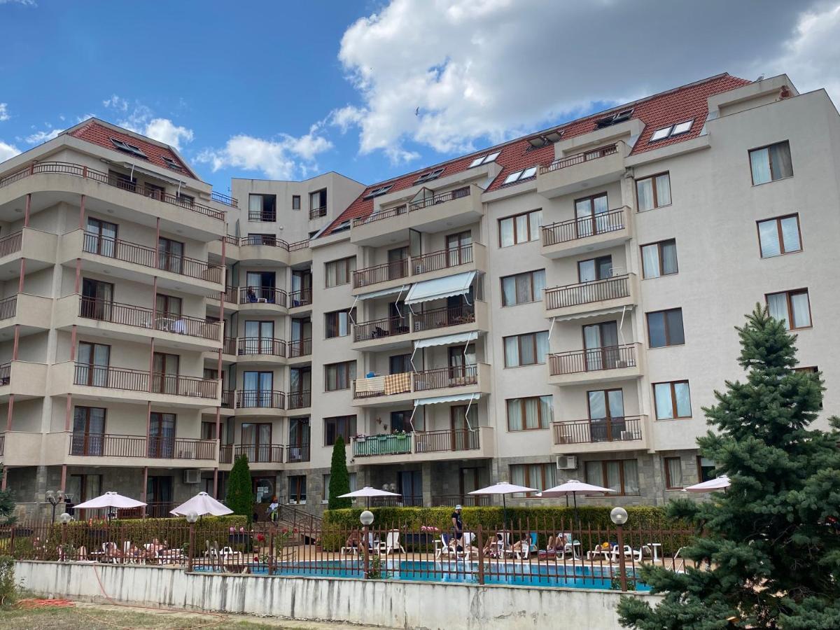 Apartment Summer Breeze 506 Private Sunny